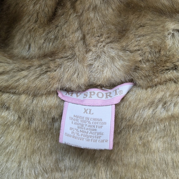 MVSport XL Cream Zip Hoodie with Faux Fur Lined Hood ADK Lake Placid Patch VTG - Picture 7 of 12